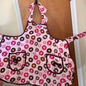 Donut apron